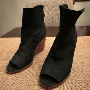 Lucky Brand open toe bootie